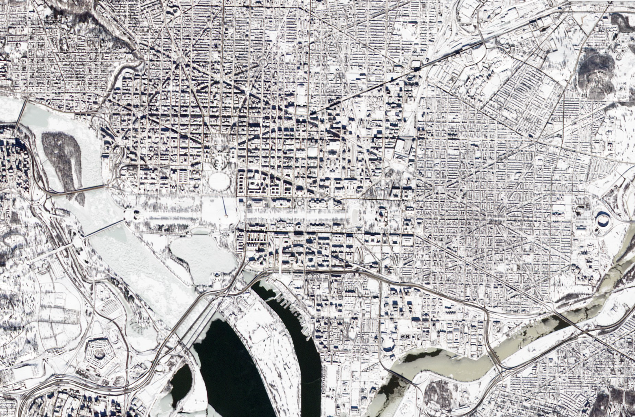 Jan 24 2016 DC Snow In.png