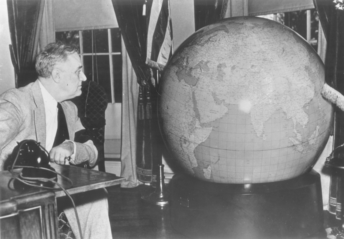 Roosevelt and Globe.png