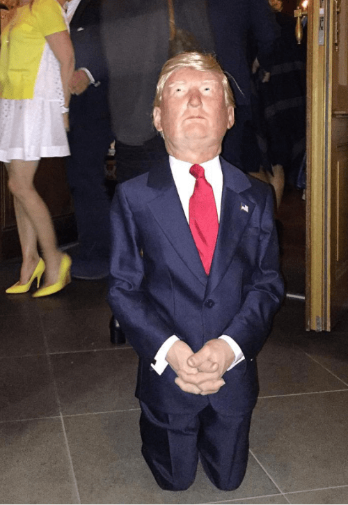 Drumpf:ArtBasel:Cattelan.png